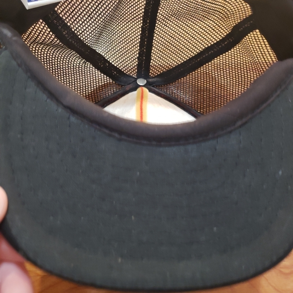 Vtg Matadors Snapback Trucker Hat Black And Red Snapback Hat OSFA Trucker Hat - Picture 10 of 13